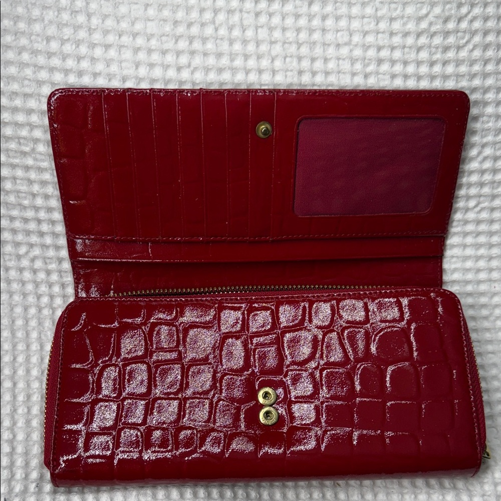 Elegant Red Crocodile-Embossed Women's Clutch - 4x8